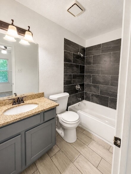 Photo - 15 Foster Ct