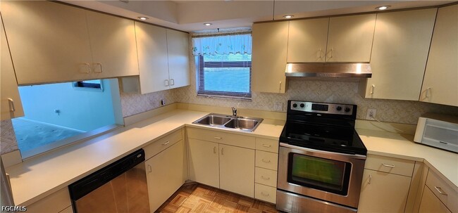 Photo - 4260 SE 20th Pl Unit 208