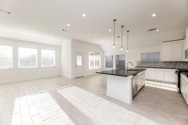 Photo - 4802 Seabourne Landing Dr
