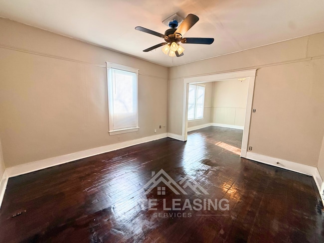 Photo - Spacious 2-Bedroom Home with Bonus Room & Sunroom