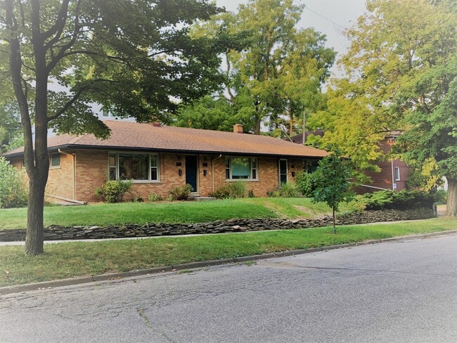 Hoover - Hoover Condo Unit 520