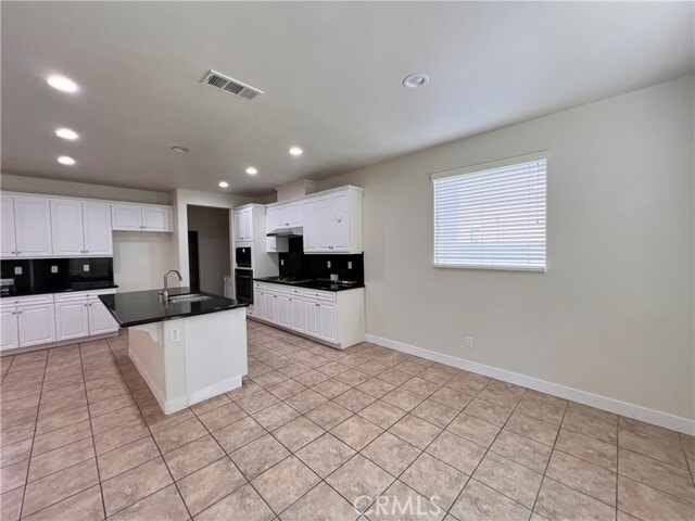 5906 Meeker Dr