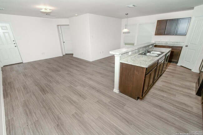 Photo - 10383 Clearwater Wy Condo
