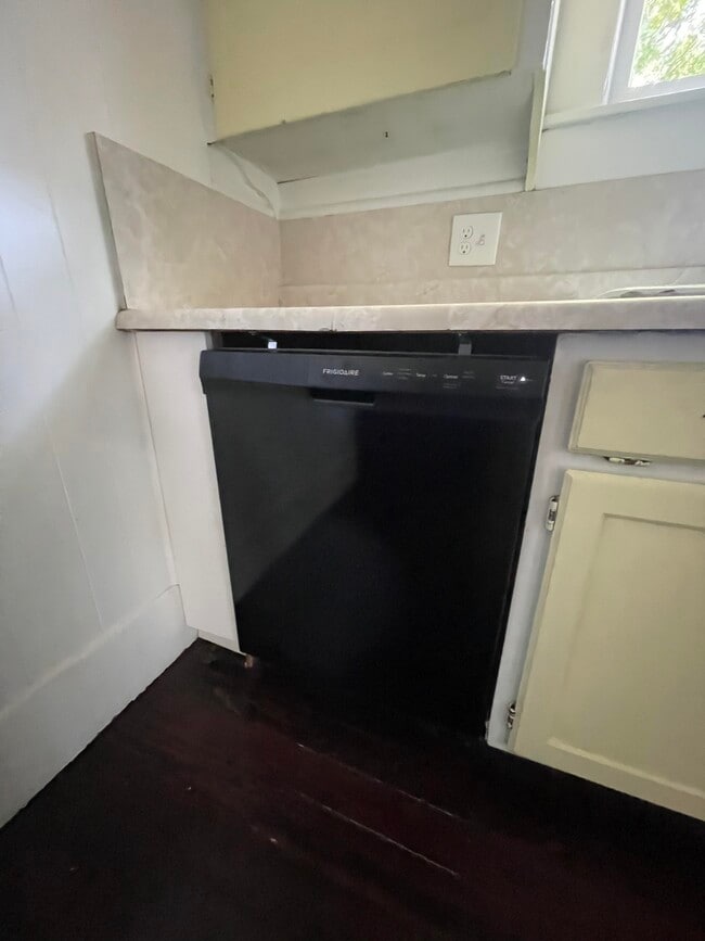 Photo - 704 S Anglin St Unidad 1 Bedroom 1 Bath