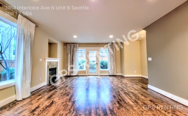 Photo - 3814 Interlake Ave N
