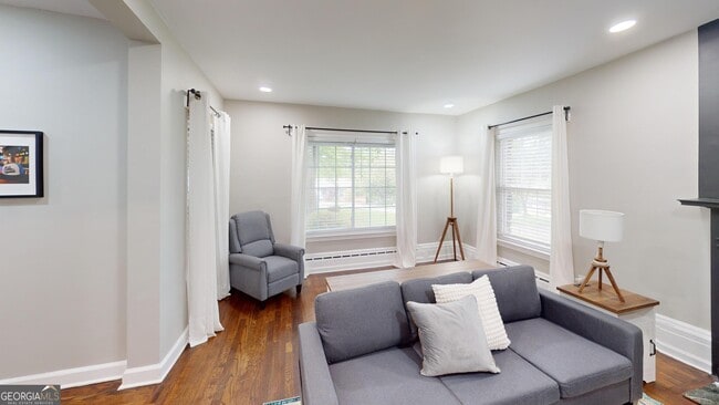 Photo - 1114 Fayetteville Rd SE