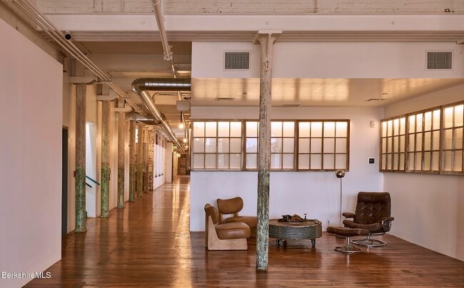 Photo - 520 State Rd Unit 207