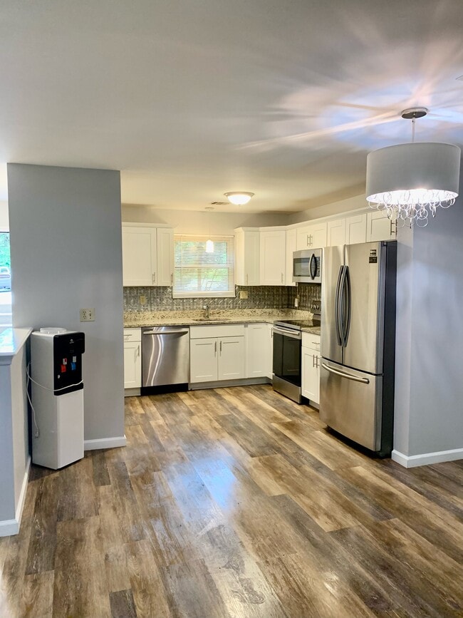 Photo - 110 Parish Park