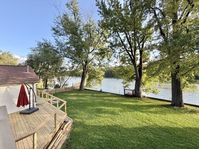 4775 N River Rd