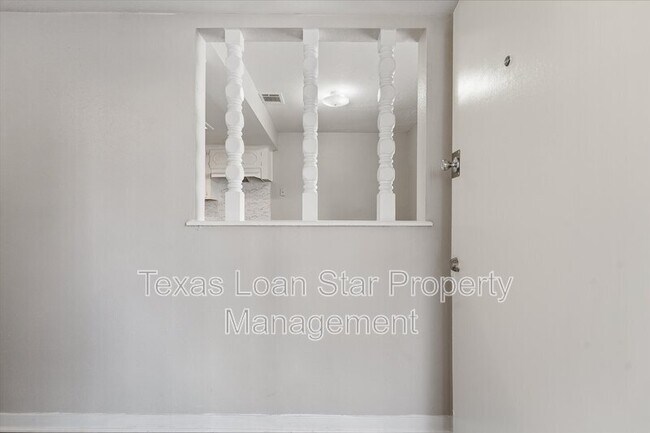 Photo - 10407 Lantry Way