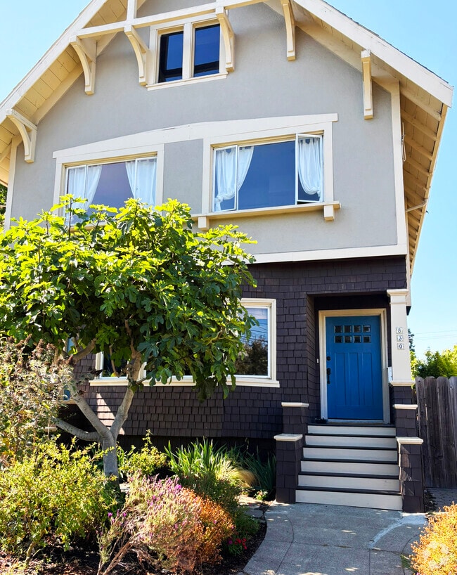 Building Photo - 830 56th St Rental