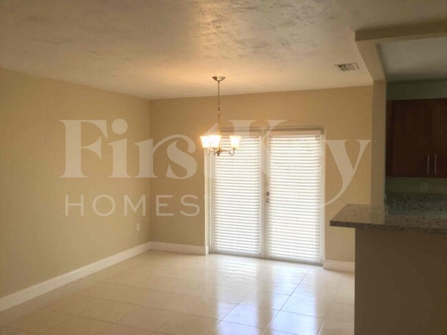 Photo - 19462 SW 87th Pl