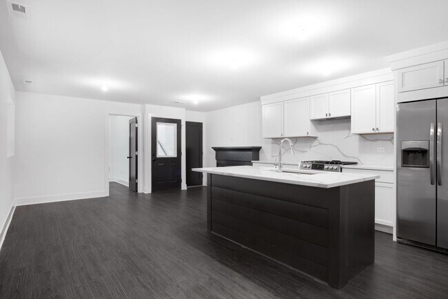 Photo - 1833 S Throop St Unit 1833 S. Throop Street Garden