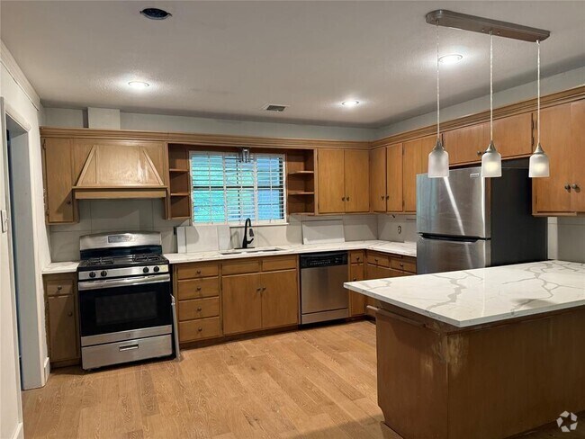 Building Photo - 2608 N 42nd St Rental