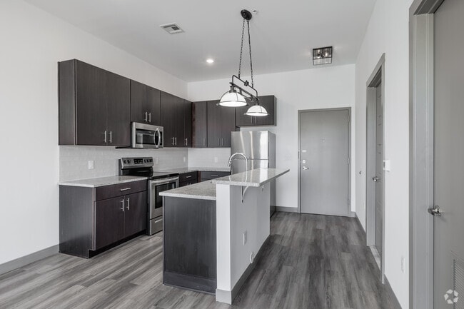 1BR, 1BA - 752SF - Kitchen