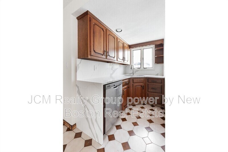 Photo - 18 Bailey St Unit 1 / 2nd Floor