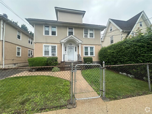Building Photo - 14 Van Cott Ave Unit 3 Rental