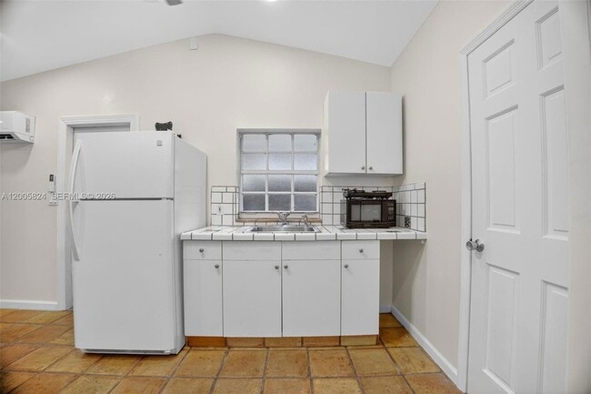 Photo - 7941 SW 37th Terrace Unit studio