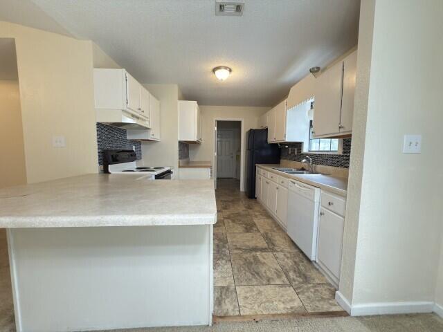 Photo - 303 Springwood Cir
