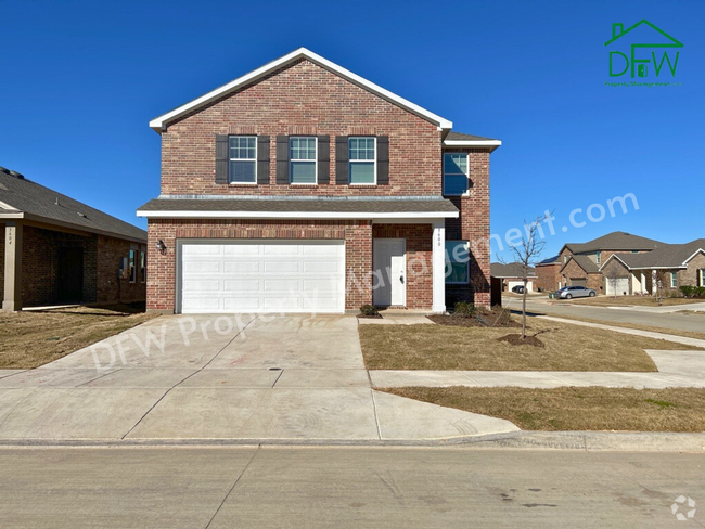 Building Photo - Spacious 5-Bedroom Home with Modern Upgrad...