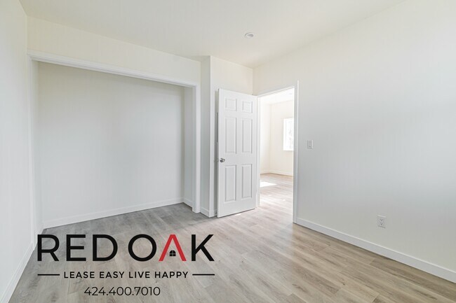 Photo - 1028 W 110th St Unidad 7