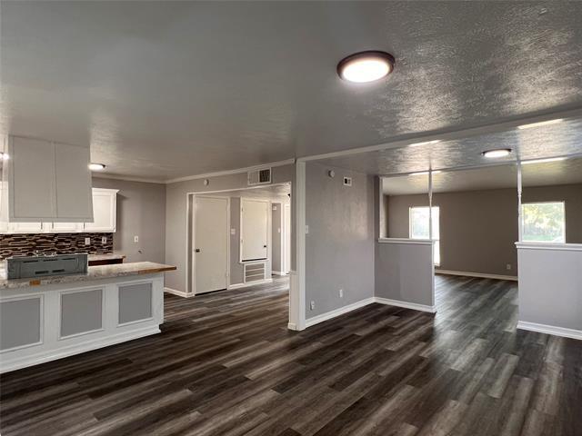 Photo - 8506 Woodside Rd