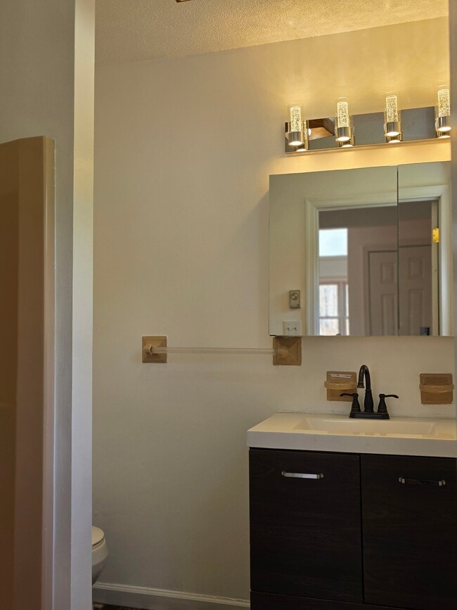 Photo - 362 Somerset Dr