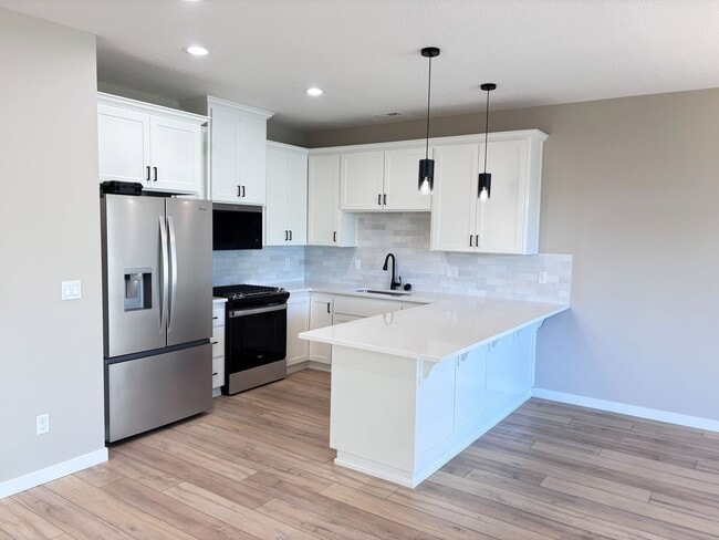 Photo - 3 Bedroom, 2.5 Bathroom New Build Available Now!