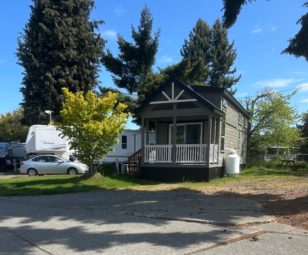 Photo - Rainbows End RV Unit 1