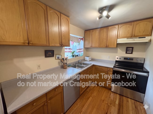 Photo - 1405 Halleck St