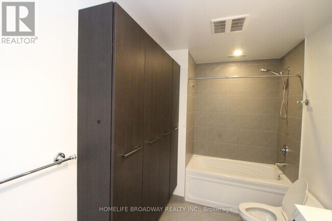 Photo - 426 University Ave Unit 3701