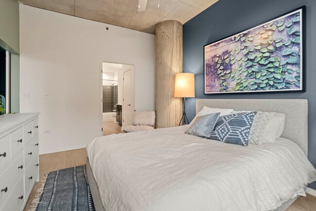 Photo - 1399 S State St