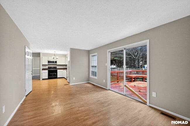 Photo - 8204 Coneflower Way