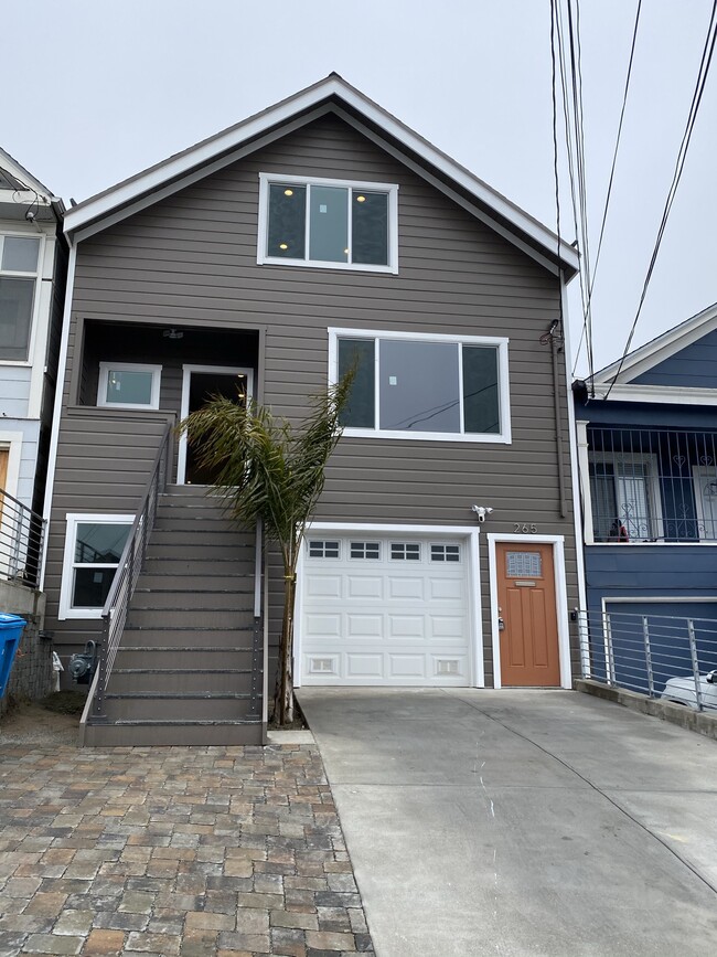 Photo - 265 Flournoy St