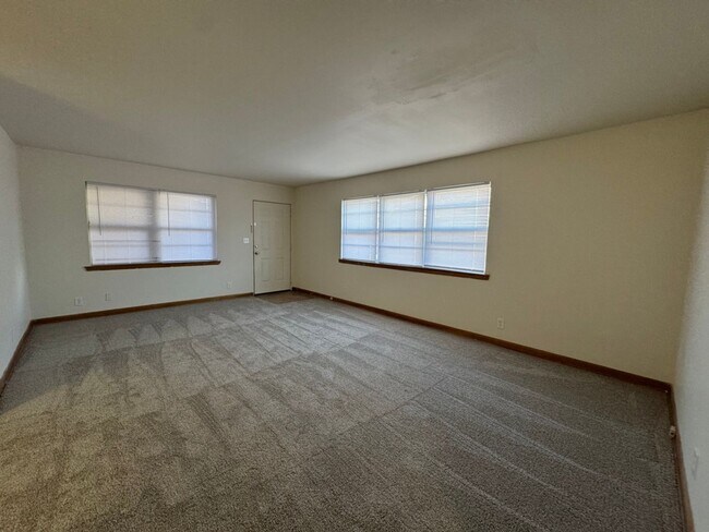 Photo - Embassy Apartments