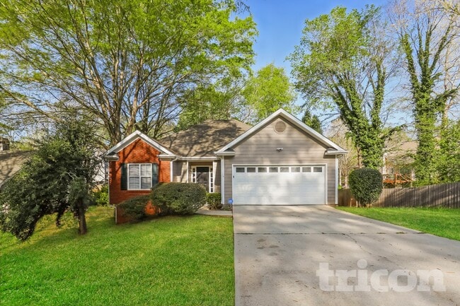 Building Photo - 547 Horseshoe Cir