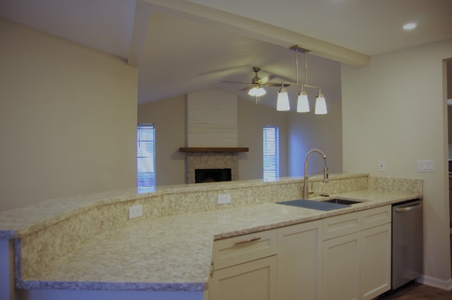 Photo - 2528 Tradewinds Trail