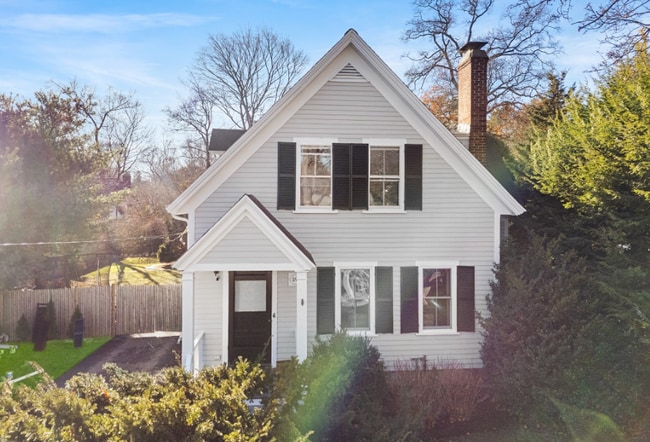 Building Photo - 29 Cottage St