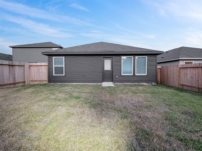 Photo - 31449 Moore Rd