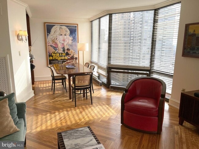 Photo - 2018 Walnut St Unit 21L