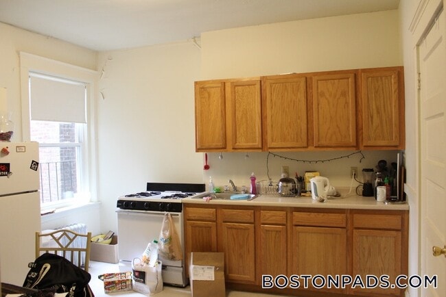 Photo - 1381 Commonwealth Ave Unit 4