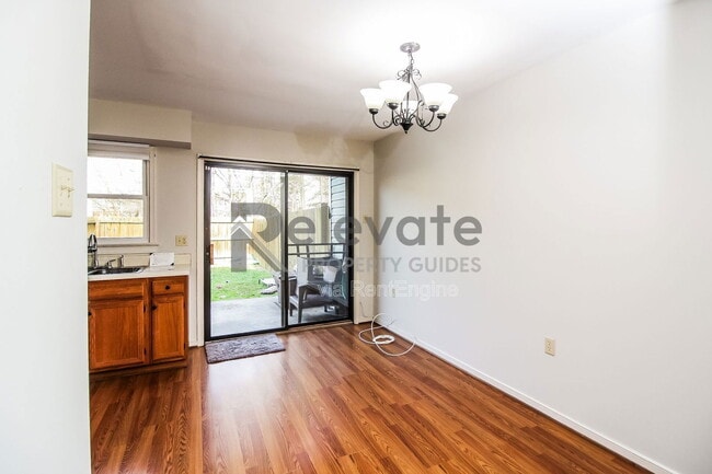 Photo - 2212 High Bush Cir