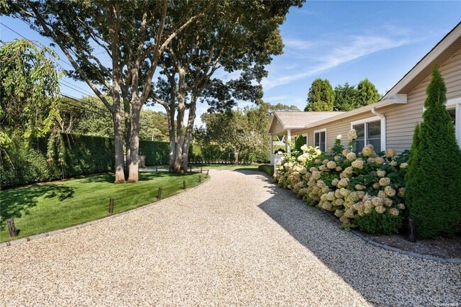 Photo - 60 Lynncliff Rd