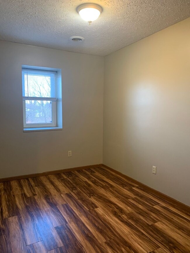 Photo - 347 E Market St Unit B