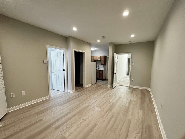 2247 S Wentworth Ave Unit 3E