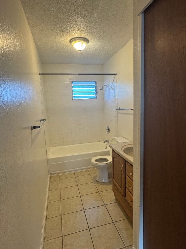 Photo - Kalani Condos Unit 204