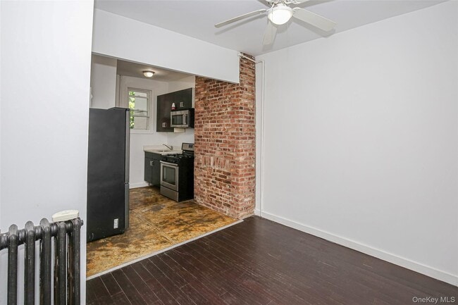 Photo - 221 Howard Ave Unit 1R