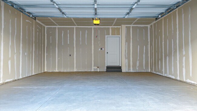 Photo - Beautifule New Townhome in Salem