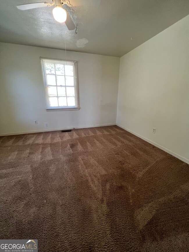 Photo - 145 Herring St