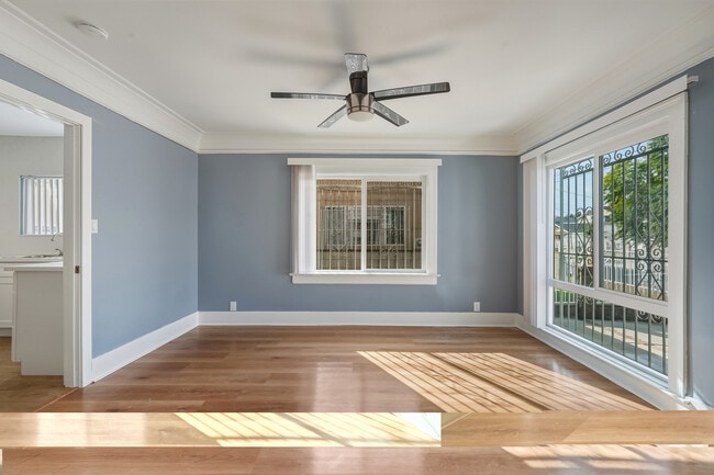 Photo - 1174 N Alexandria Ave